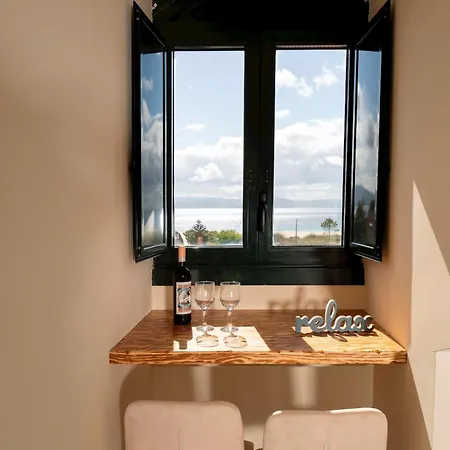 Lura De Fisterra Playa De Langosteira En Finisterre Con Vistas Al Mar *